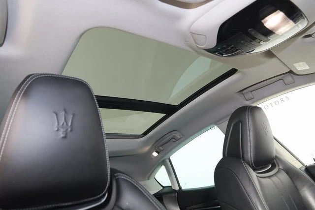 2018 Maserati Levante - Image 11 of 20