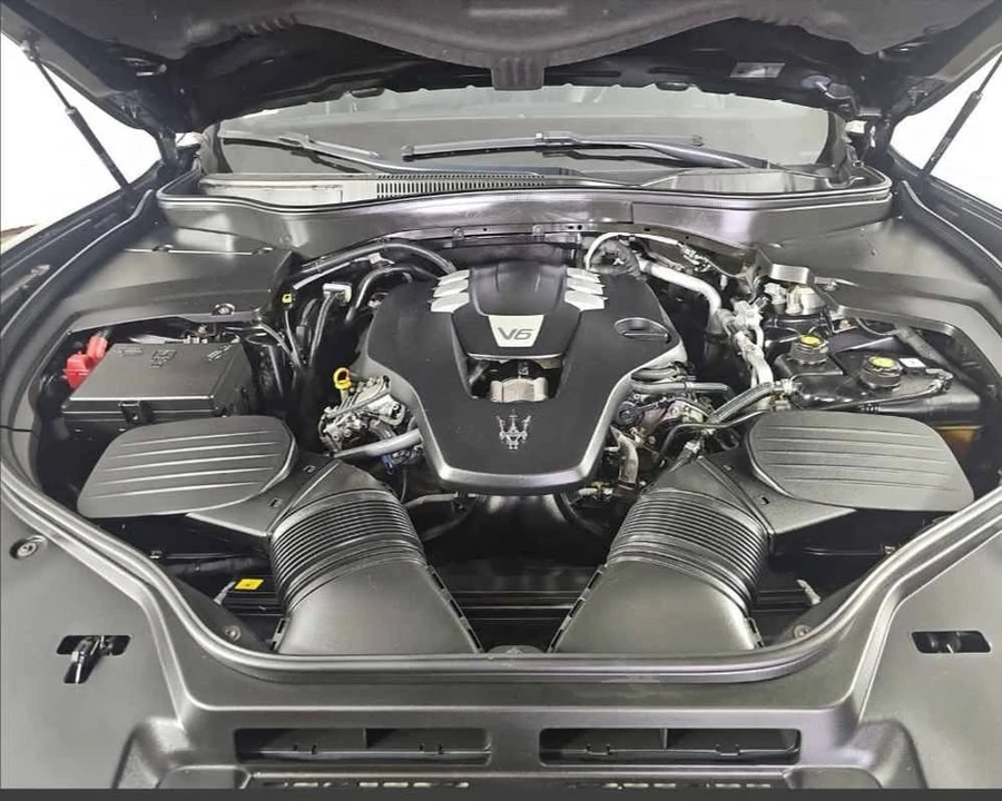 2018 Maserati Levante - Image 6 of 9