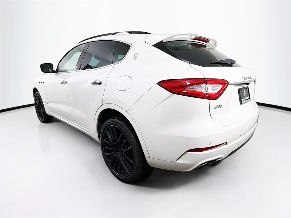 2018 Maserati Levante - Image 6 of 12