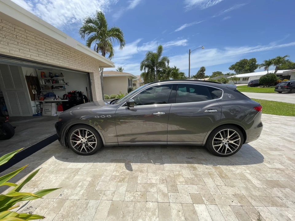 2018 Maserati Levante - Image 9 of 29