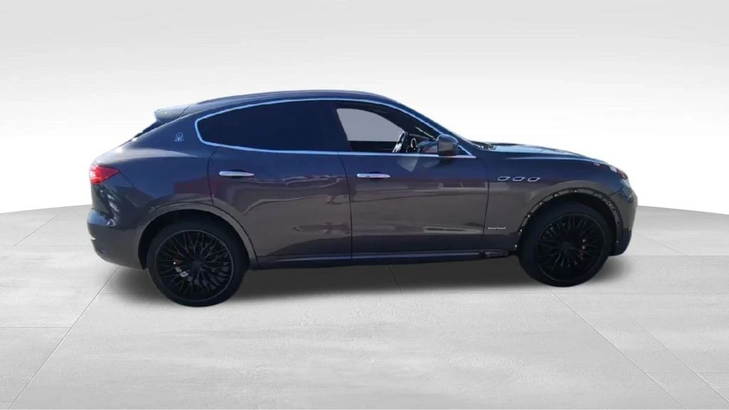 2018 Maserati Levante - Image 9 of 12