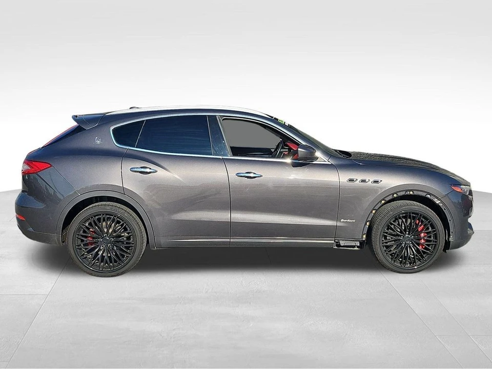 2018 Maserati Levante - Image 12 of 12