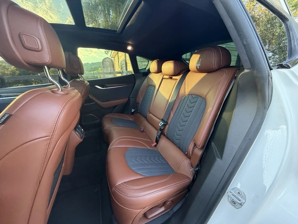 2018 Maserati Levante - Image 5 of 6
