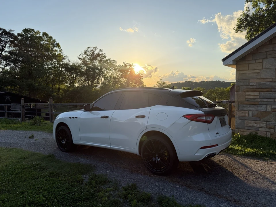 2018 Maserati Levante - Image 3 of 6