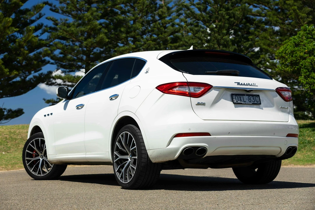 2018 Maserati Levante - Image 12 of 21