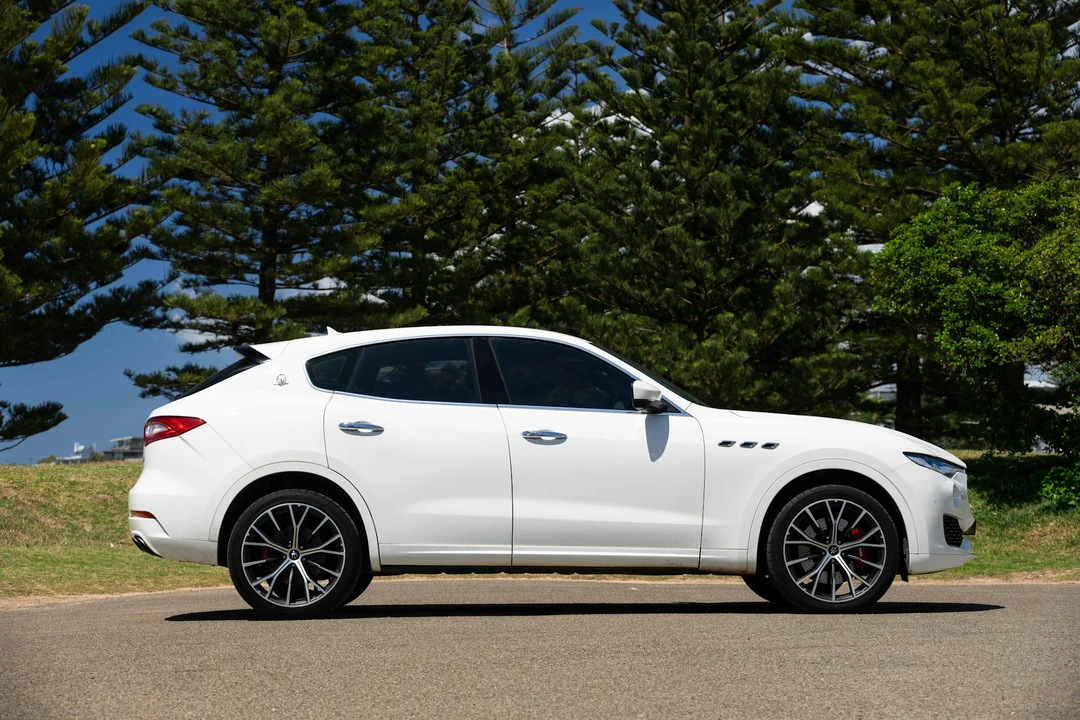 2018 Maserati Levante - Image 17 of 21