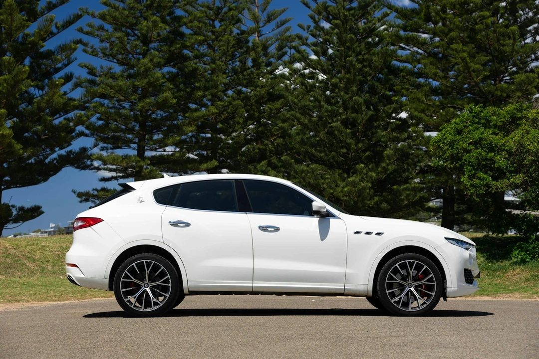 2018 Maserati Levante - Image 9 of 21