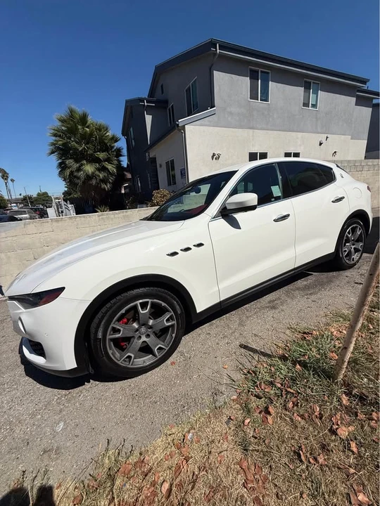 2018 Maserati Levante - Image 9 of 14