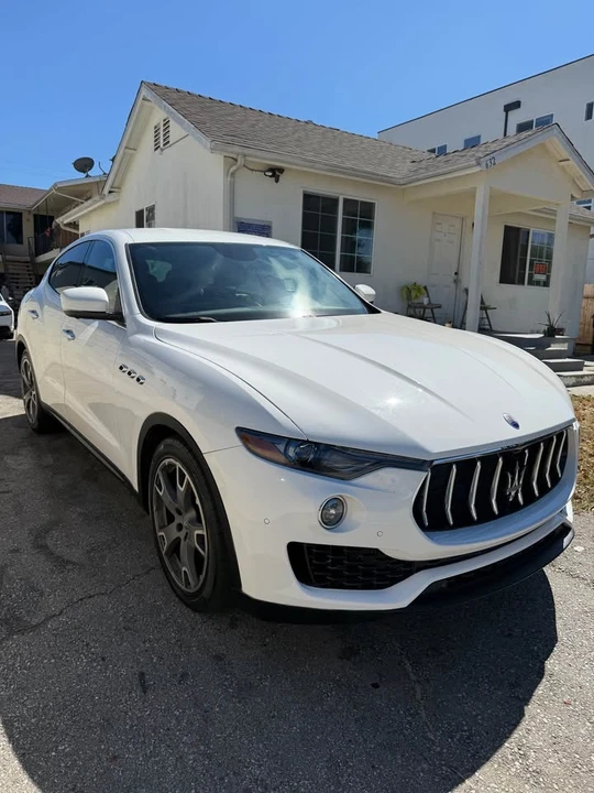 2018 Maserati Levante - Image 2 of 14