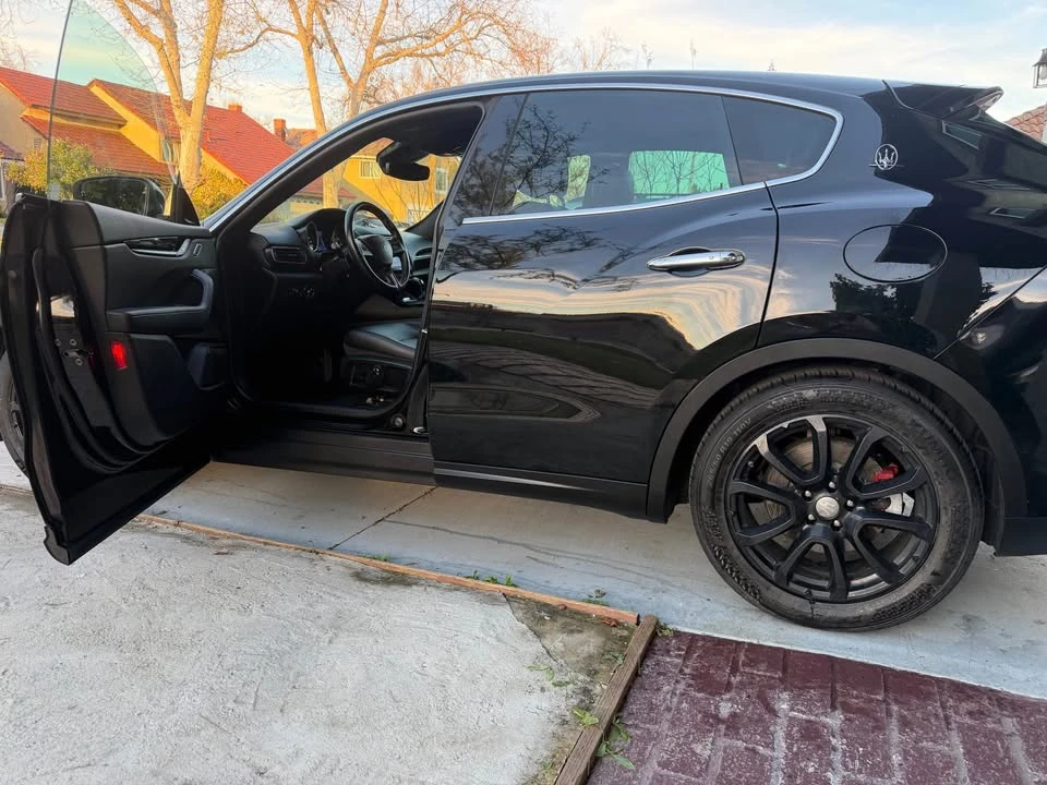 2018 Maserati Levante - Image 5 of 10