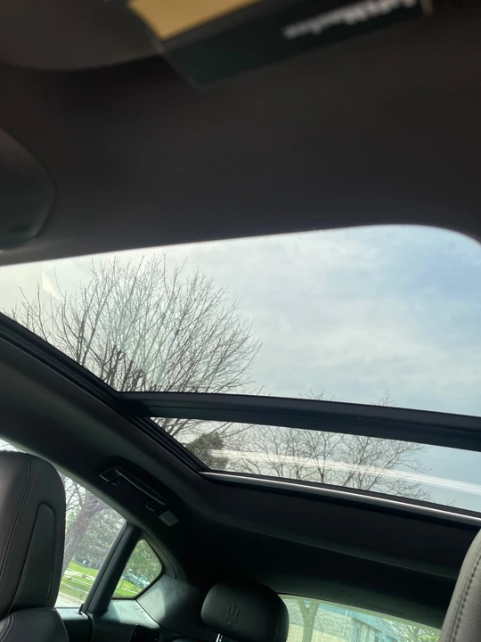 2018 Maserati Levante - Image 16 of 18