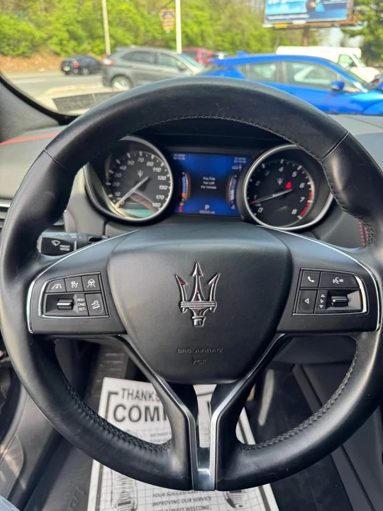 2018 Maserati Levante - Image 8 of 11