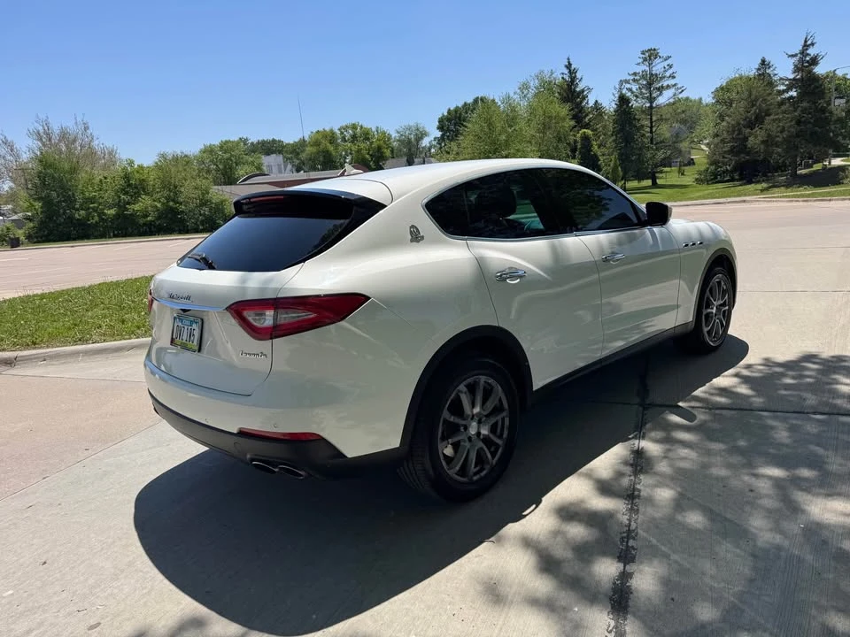 2018 Maserati Levante - Image 8 of 9