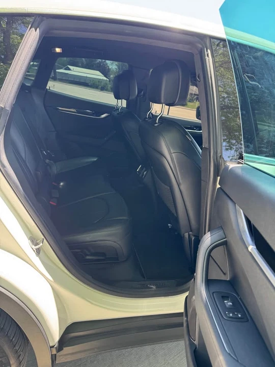 2018 Maserati Levante - Image 9 of 9