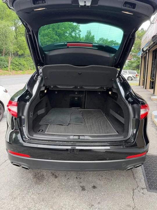 2018 Maserati Levante - Image 8 of 10