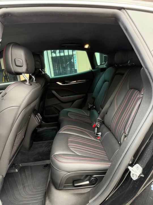 2018 Maserati Levante - Image 6 of 10