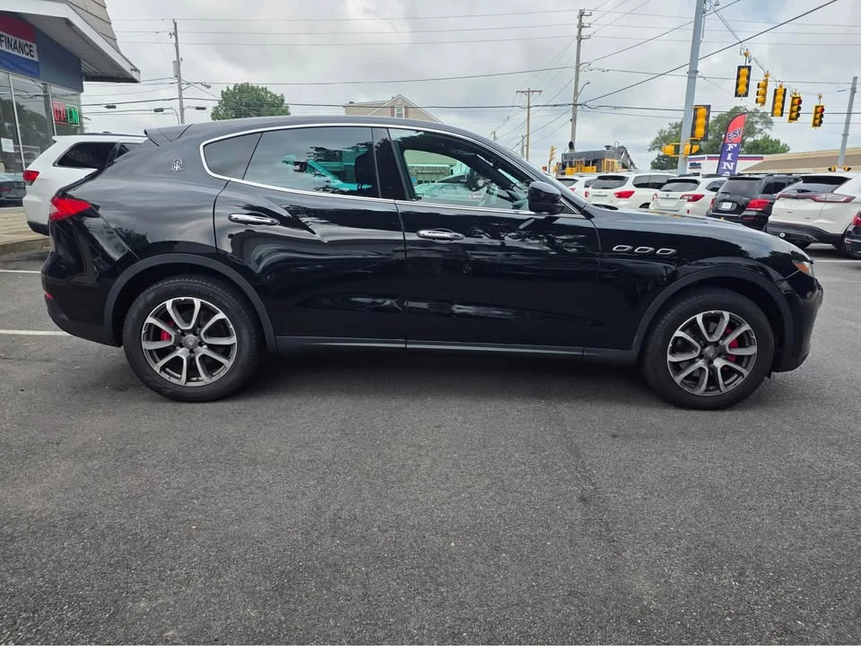 2018 Maserati Levante - Image 3 of 19