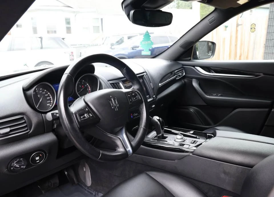 2018 Maserati Levante - Image 7 of 14