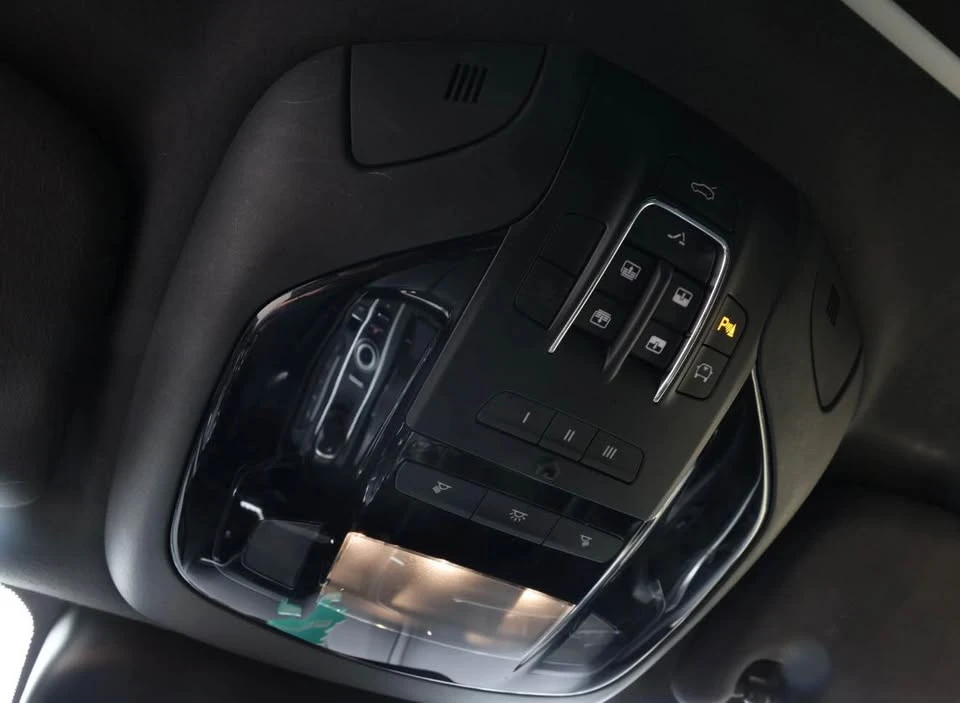 2018 Maserati Levante - Image 13 of 14