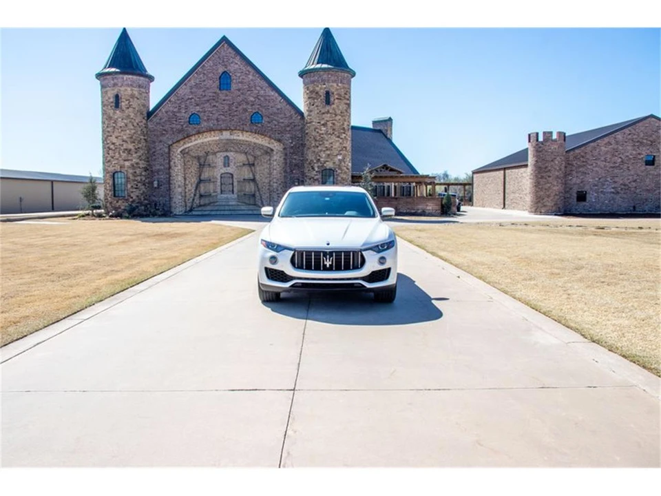 2018 Maserati Levante - Image 11 of 31