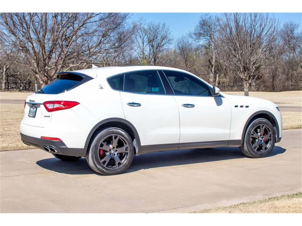 2018 Maserati Levante - Image 17 of 31