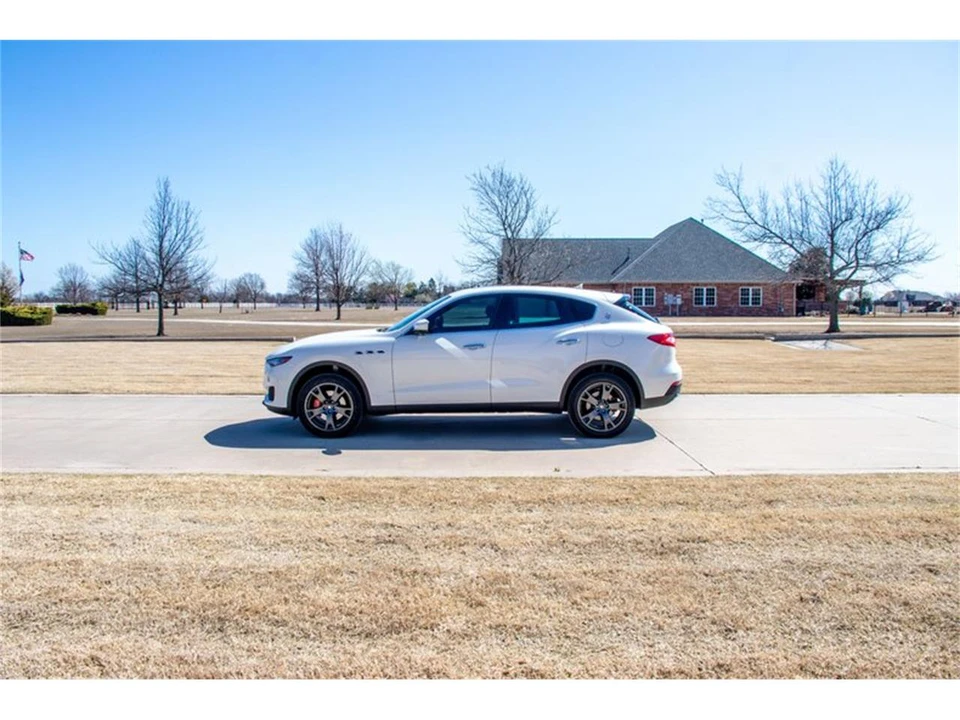 2018 Maserati Levante - Image 14 of 31