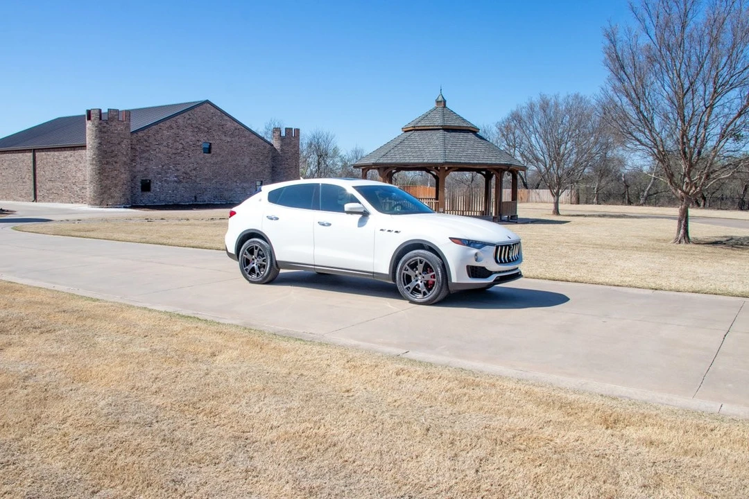 2018 Maserati Levante - Image 22 of 31