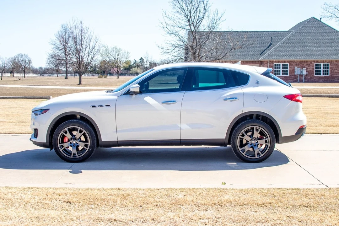 2018 Maserati Levante - Image 13 of 31