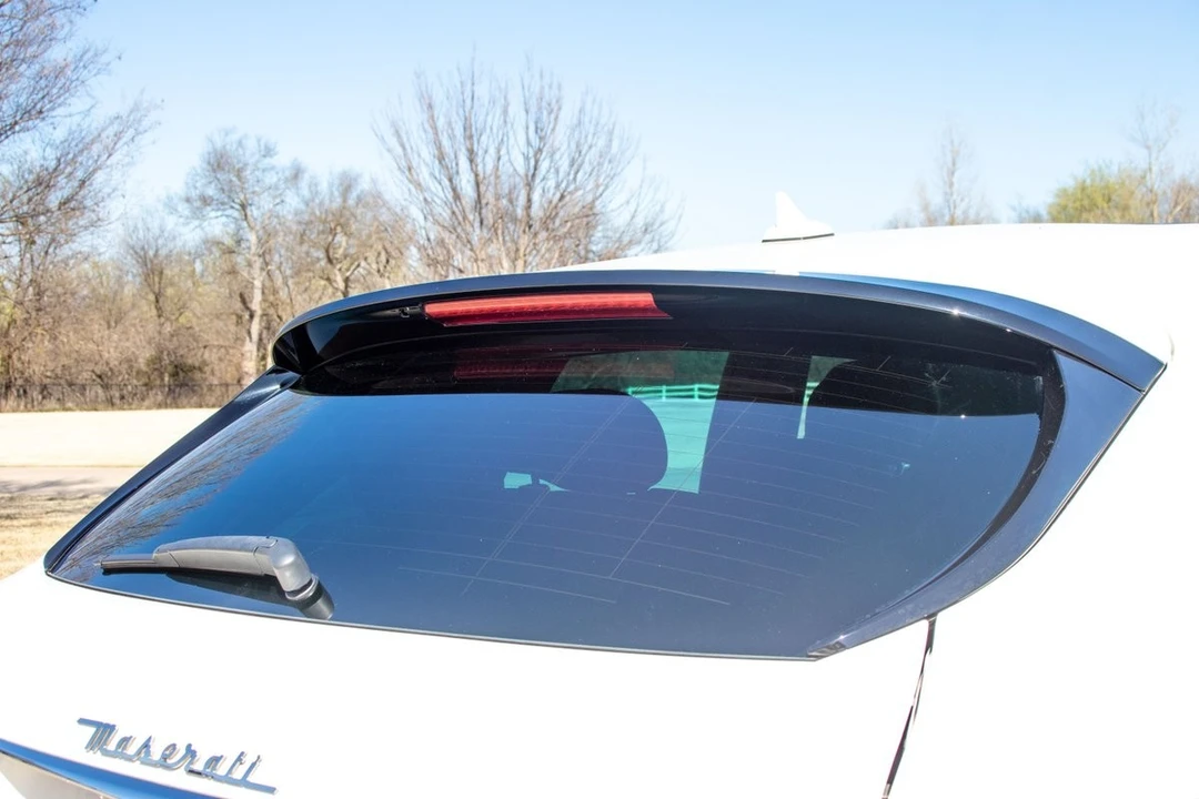 2018 Maserati Levante - Image 6 of 31
