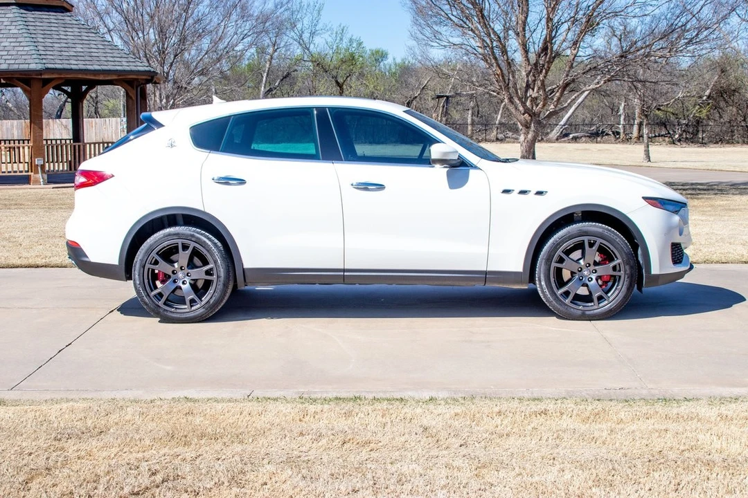 2018 Maserati Levante - Image 19 of 21