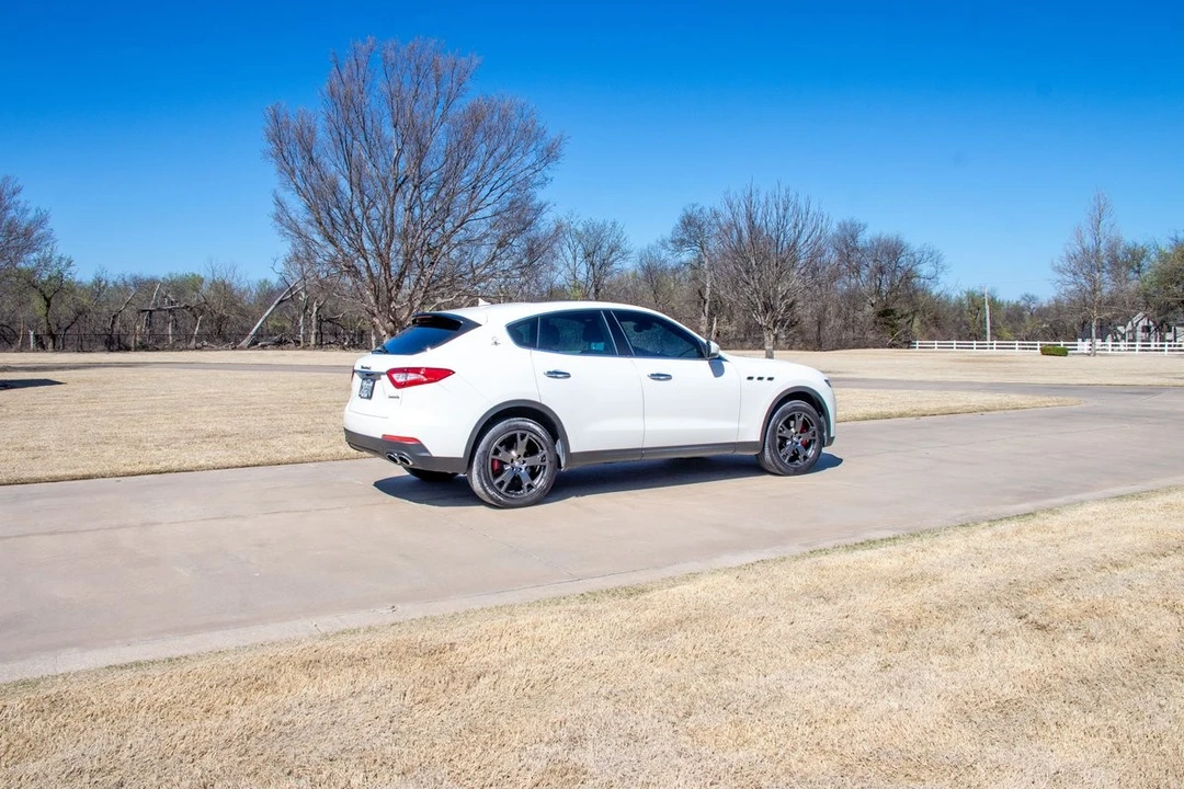 2018 Maserati Levante - Image 18 of 21