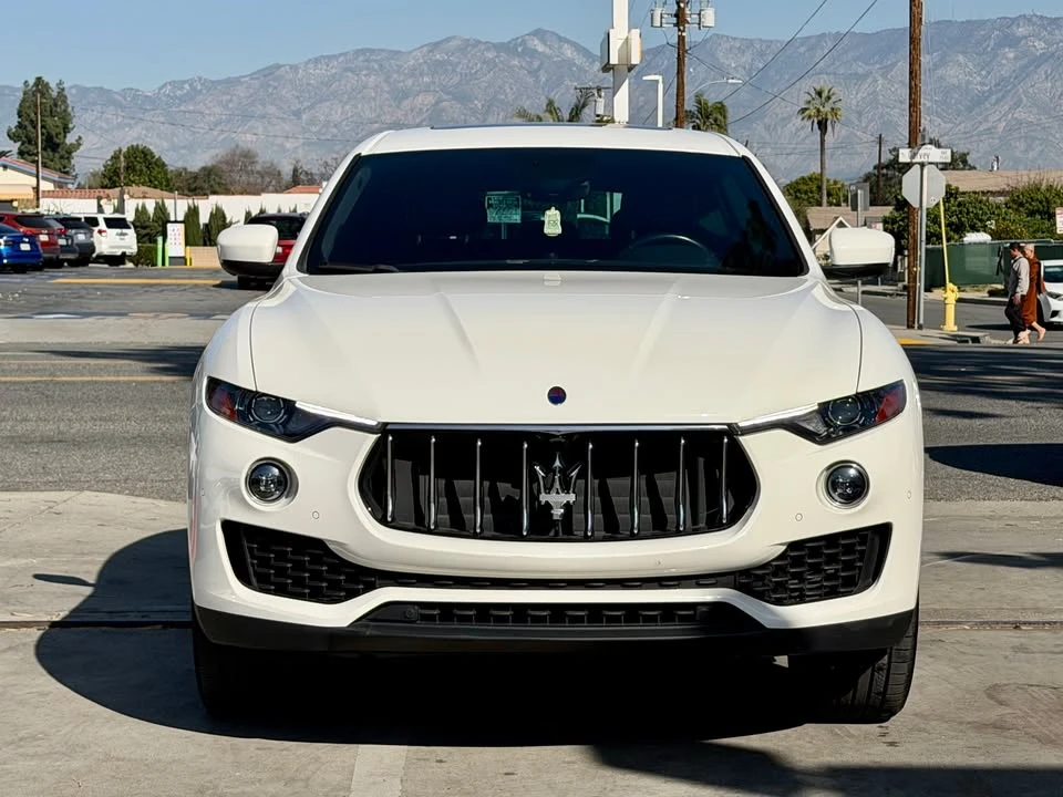 2018 Maserati Levante - Image 2 of 17