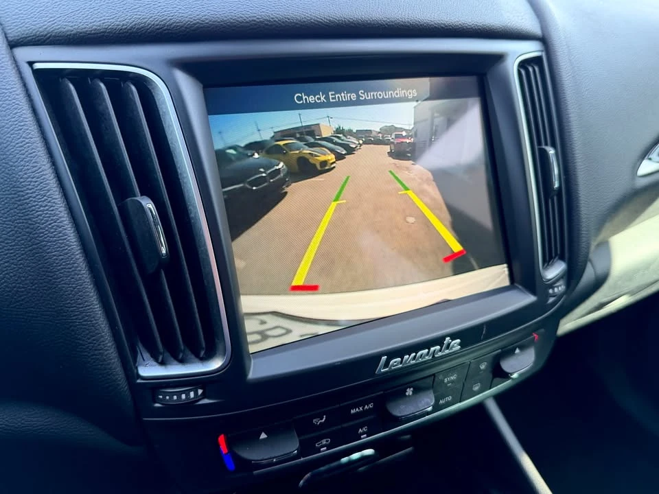 2018 Maserati Levante - Image 15 of 17