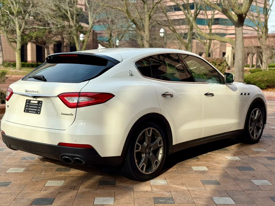 2018 Maserati Levante - Image 6 of 21