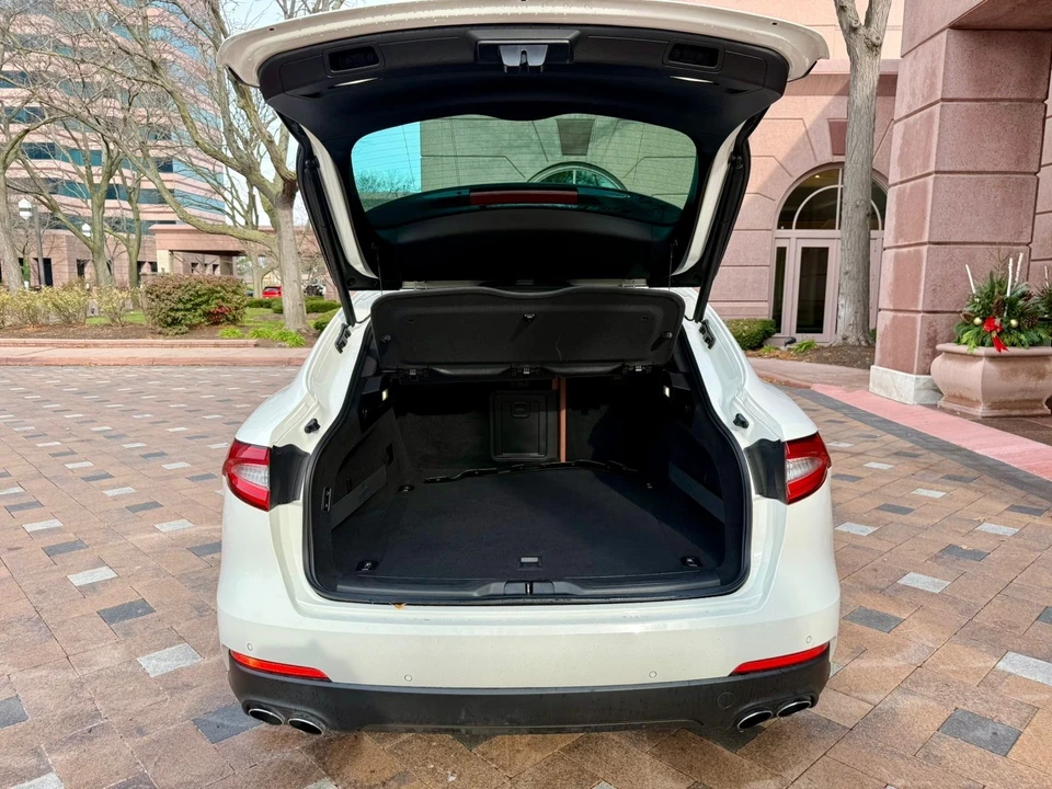 2018 Maserati Levante - Image 5 of 21