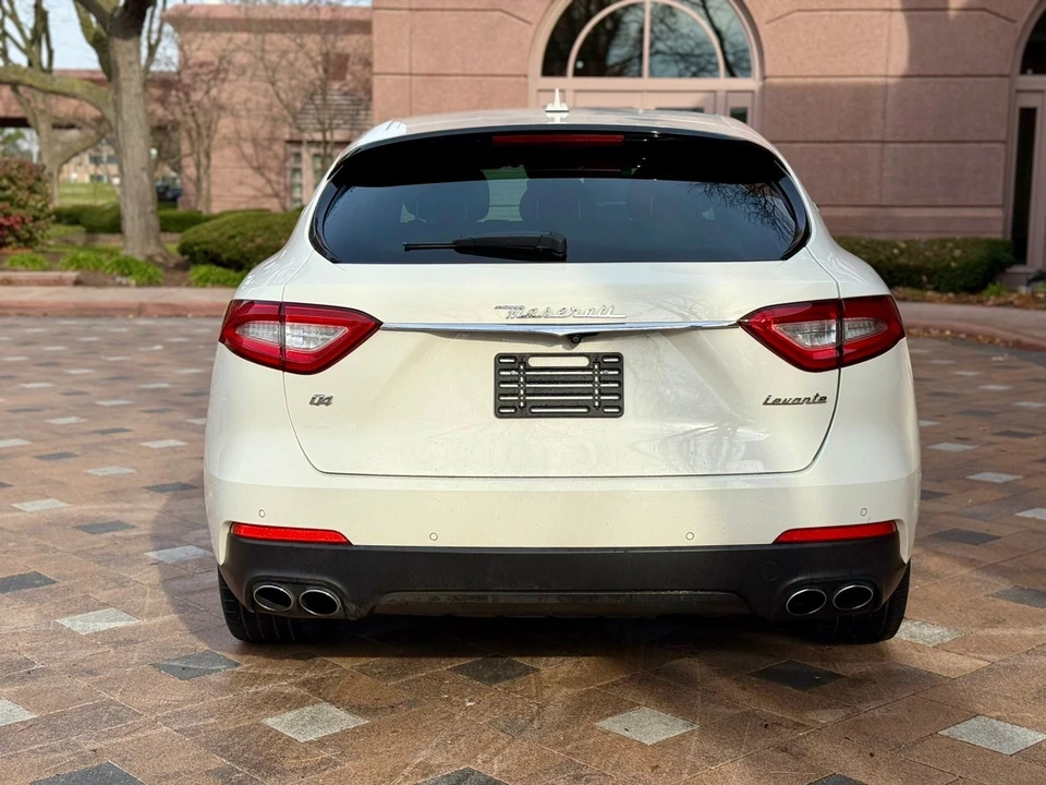 2018 Maserati Levante - Image 4 of 21
