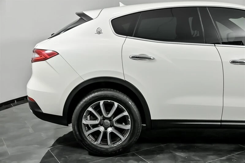 2018 Maserati Levante - Image 12 of 21