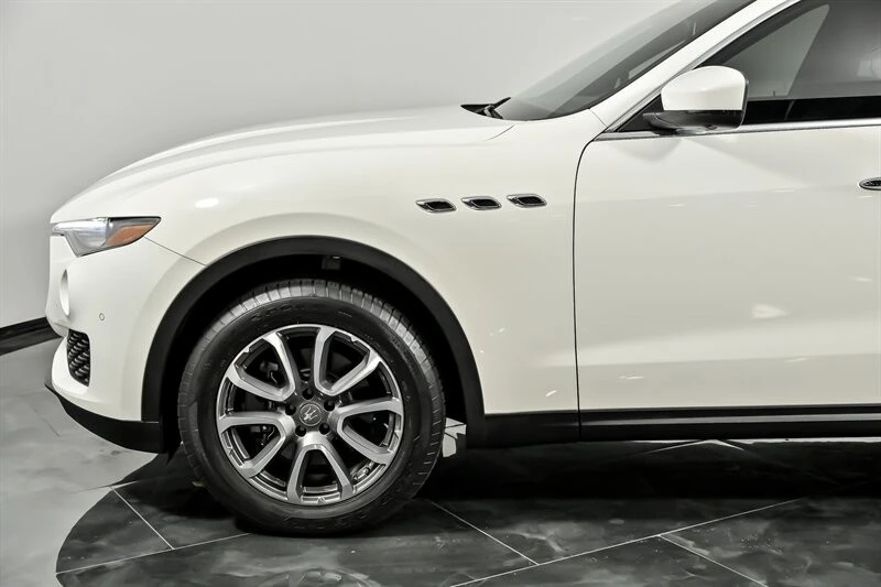 2018 Maserati Levante - Image 6 of 21