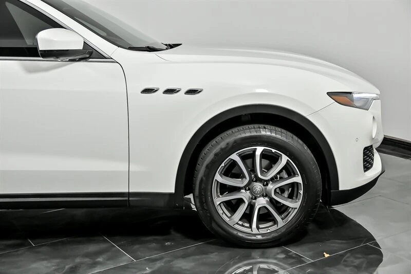 2018 Maserati Levante - Image 14 of 21