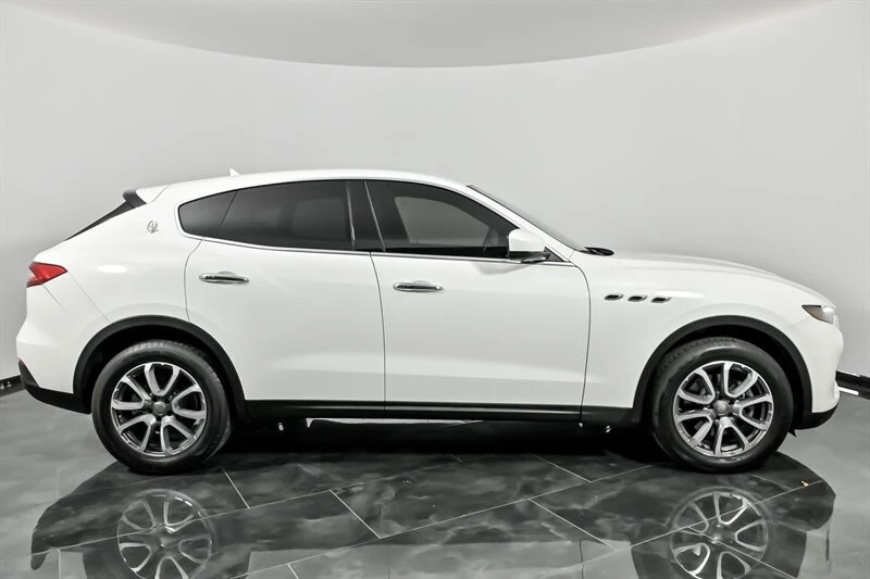 2018 Maserati Levante - Image 13 of 21