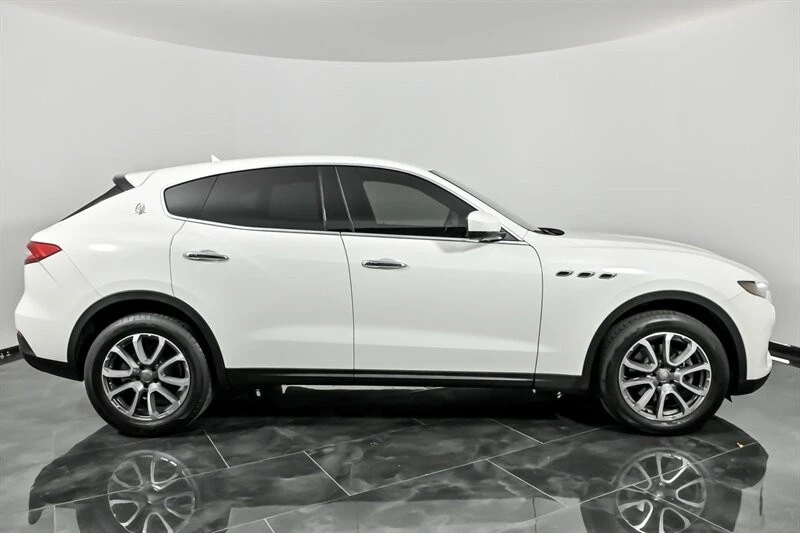 2018 Maserati Levante - Image 13 of 21