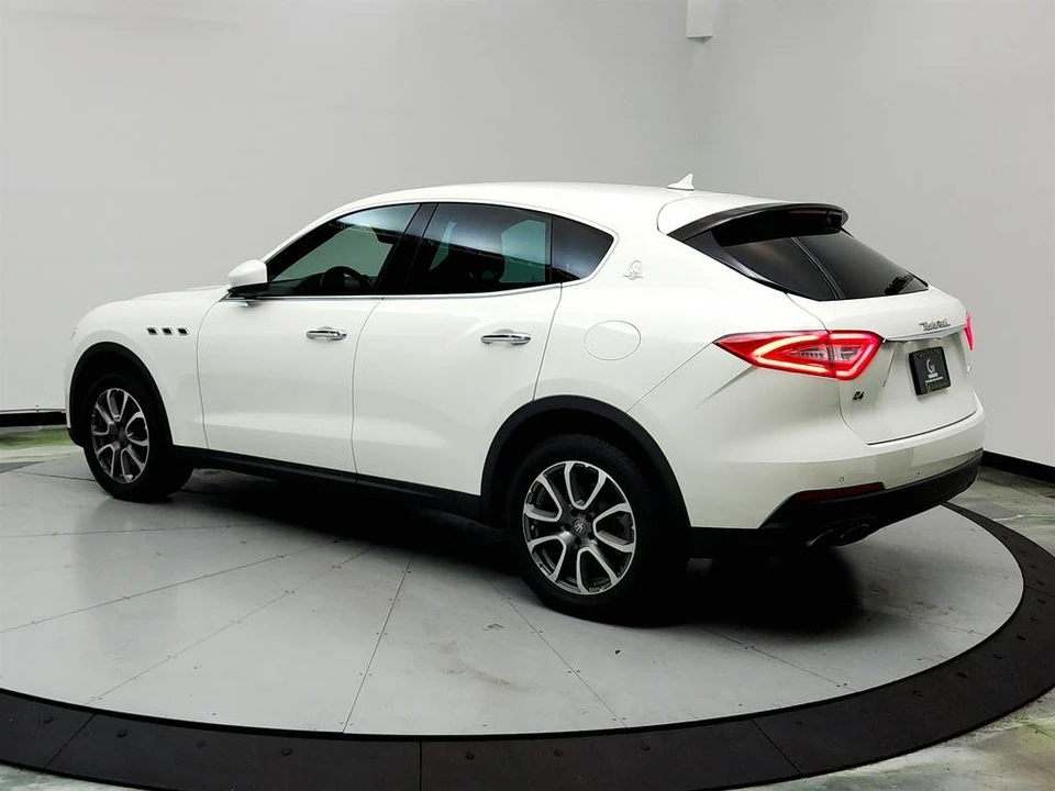 2018 Maserati Levante - Image 7 of 12