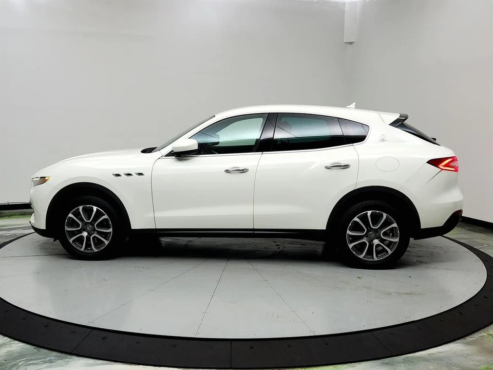 2018 Maserati Levante - Image 8 of 21