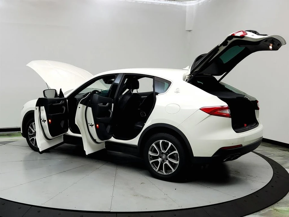 2018 Maserati Levante - Image 12 of 12