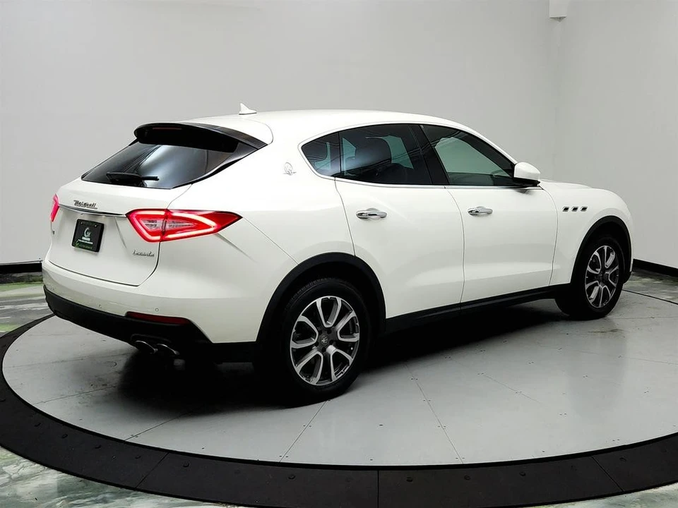 2018 Maserati Levante - Image 5 of 12