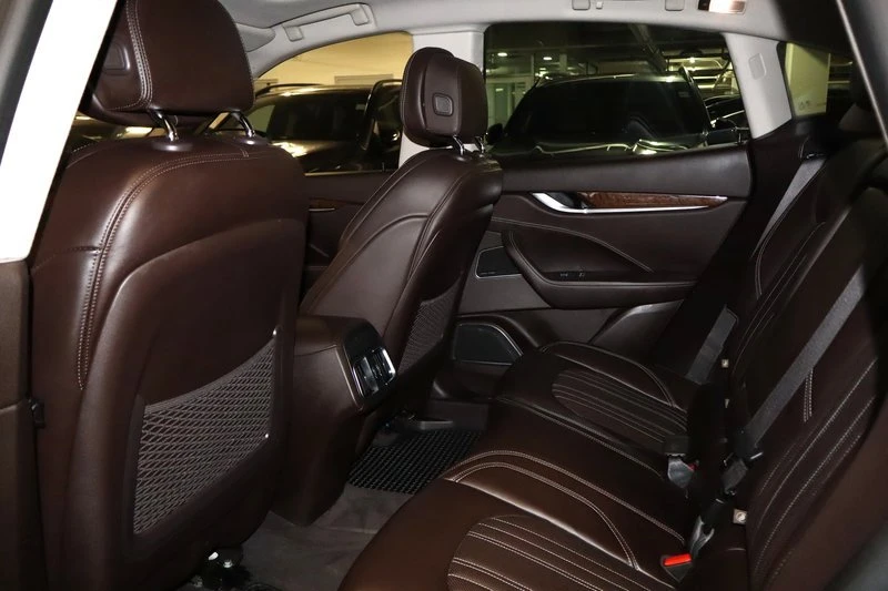 2018 Maserati Levante - Image 8 of 12