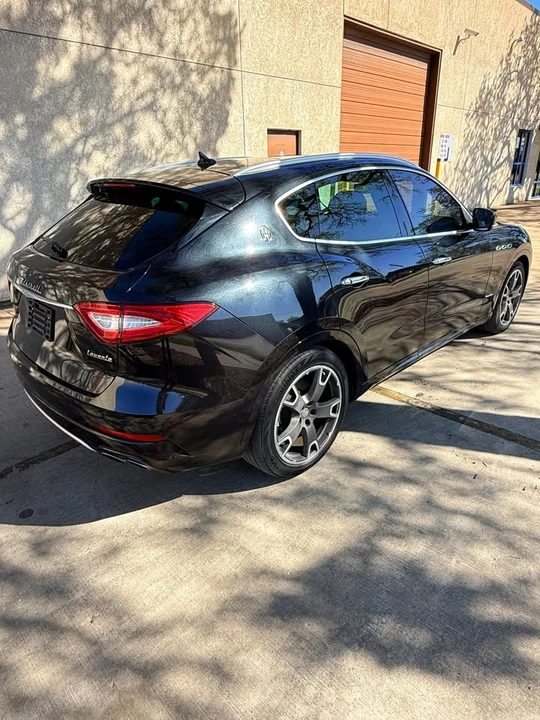 2018 Maserati Levante - Image 2 of 20