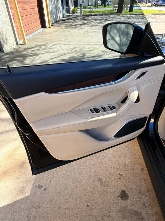 2018 Maserati Levante - Image 10 of 20