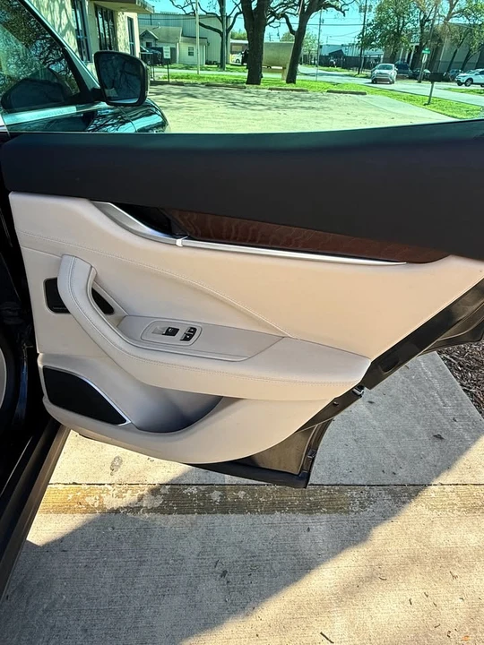 2018 Maserati Levante - Image 17 of 20