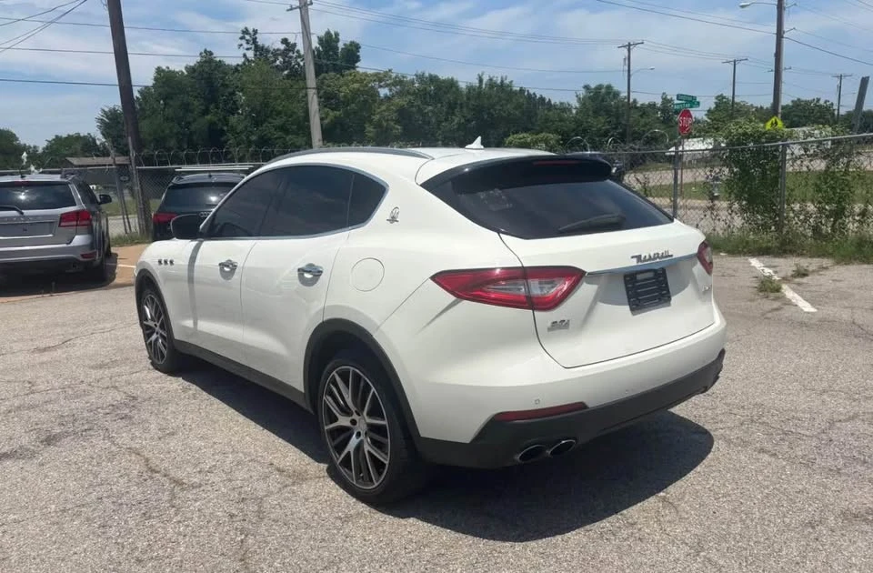 2018 Maserati Levante - Image 5 of 10